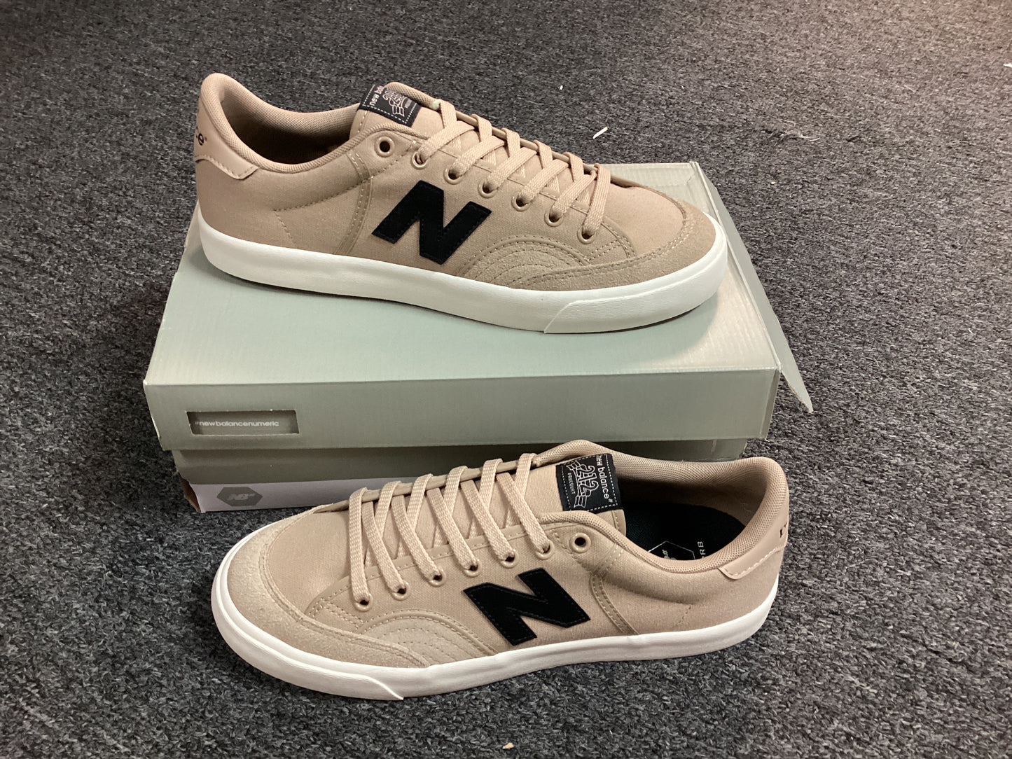 NB 212 light Brown size 9.5