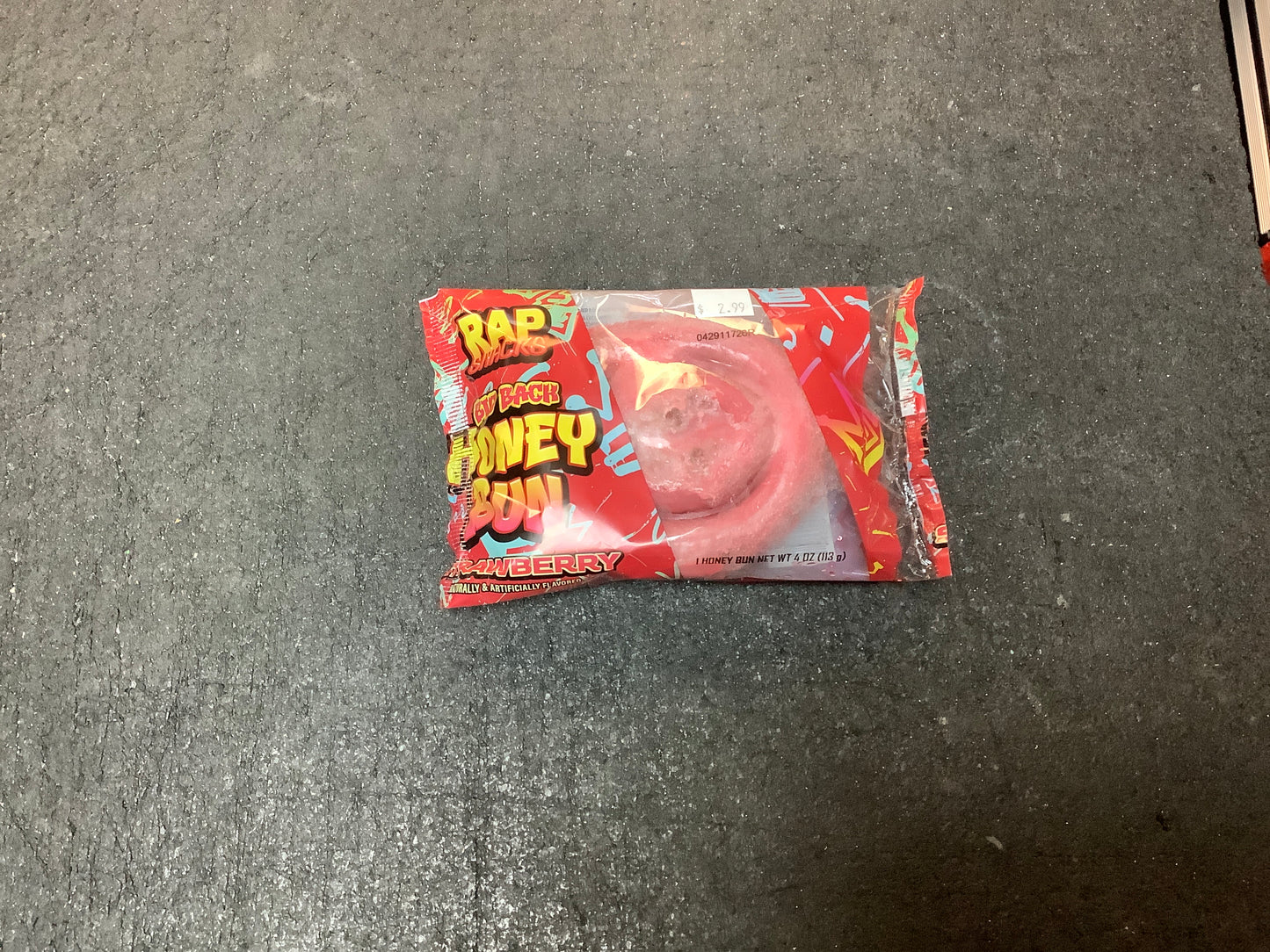 Big Back Honey Bun Strawberry