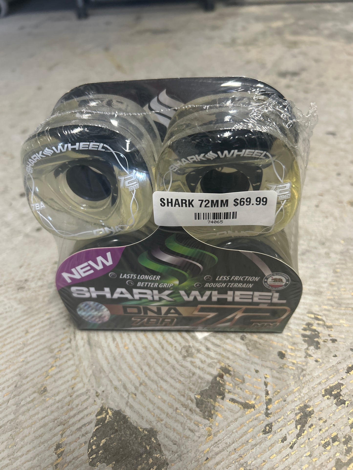 Shark 72mm Wheels Clear DNA 78a