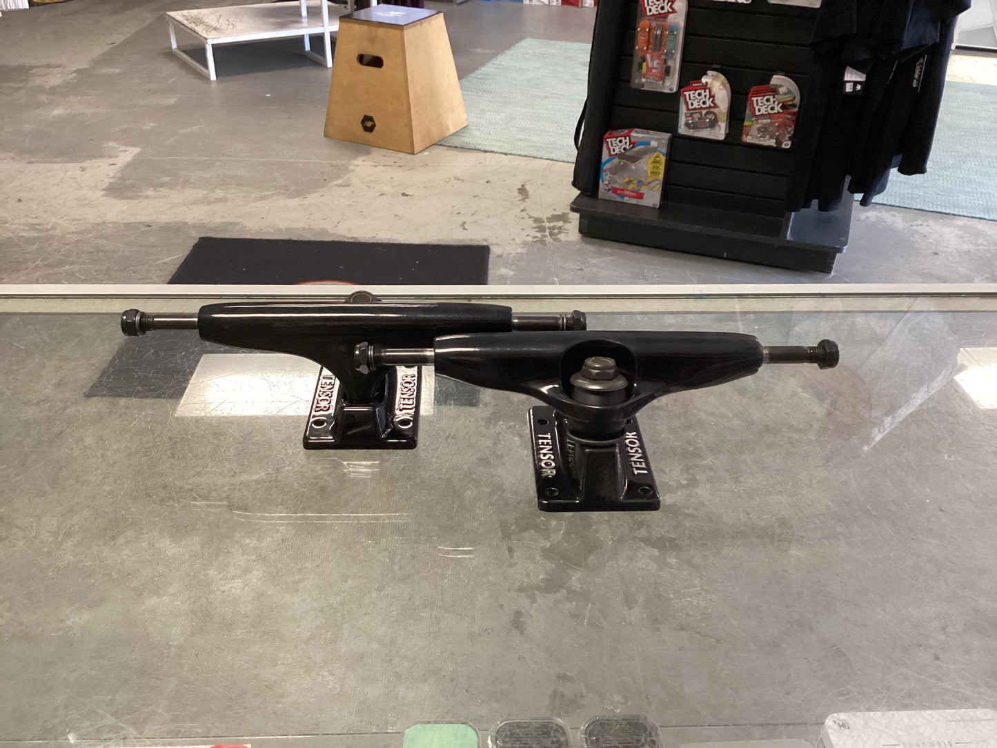 Tensor Alloy 5.5 Black Trucks