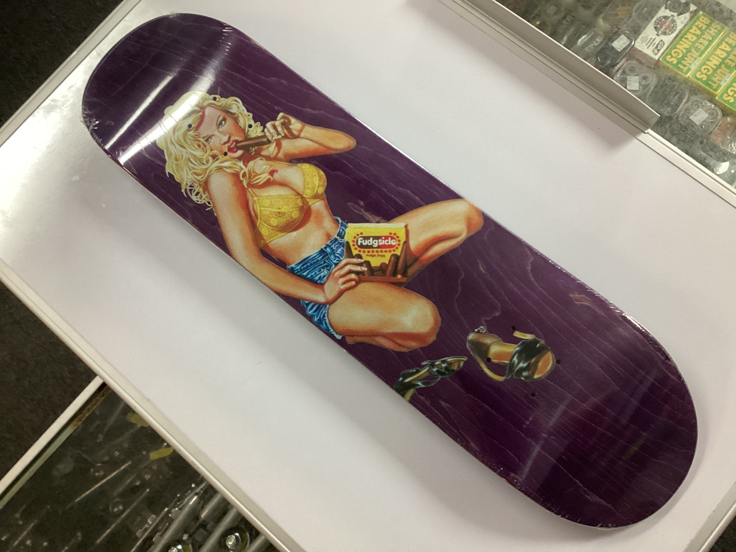 World Industries 8.25 skateboard deck CAMPBELL FUDGESICLE PUR EXT