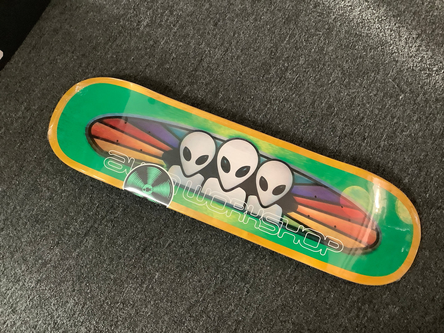Alien Workshop 8.5 deck Spectrum VHS green