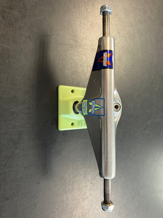 Venture Trucks 5.8 High V-Hollow Lights Lime/Raw Scribble