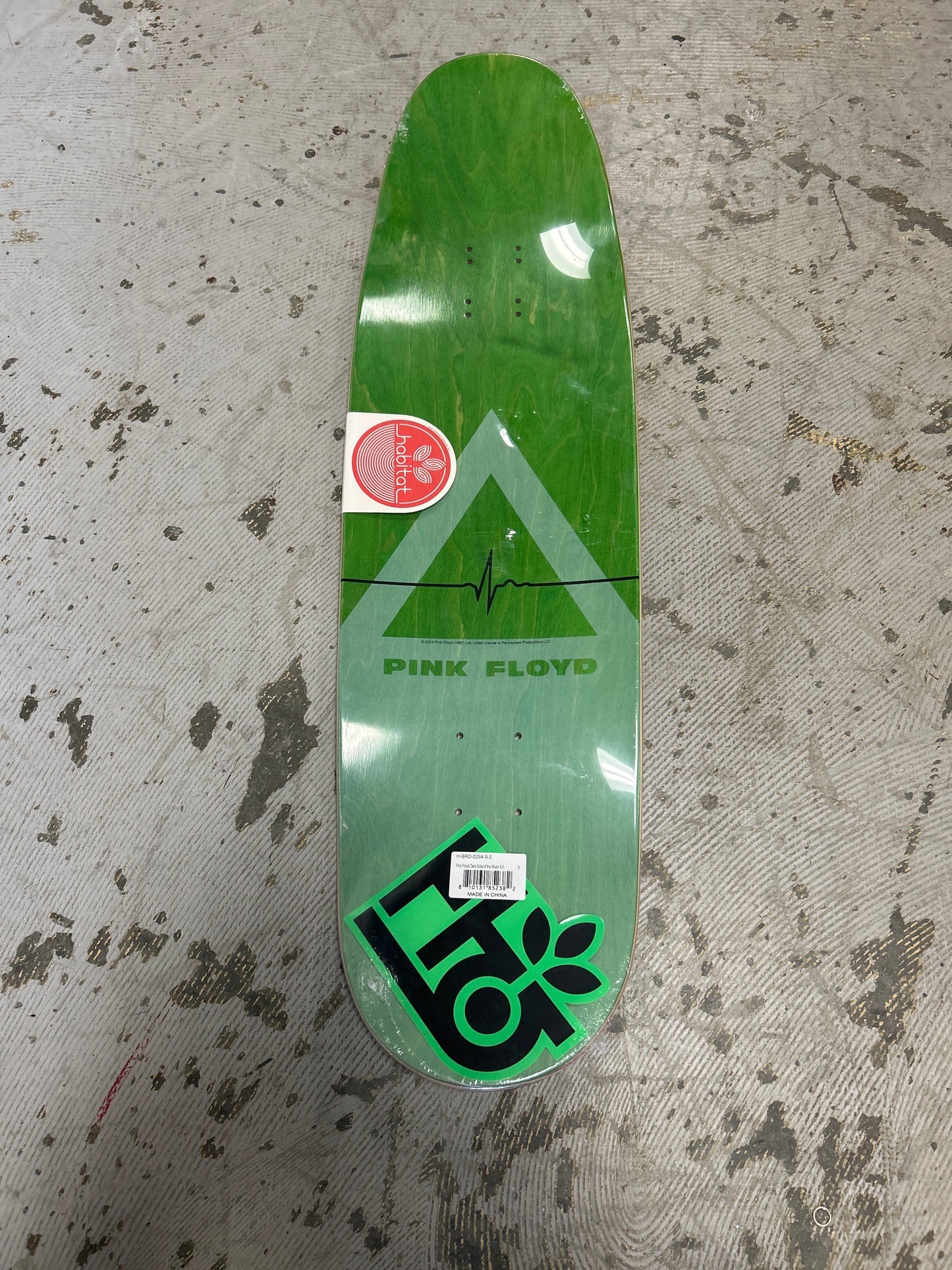 Habitat 9.0 Pink Floyd Dark Side of the Moon Shaped Deck