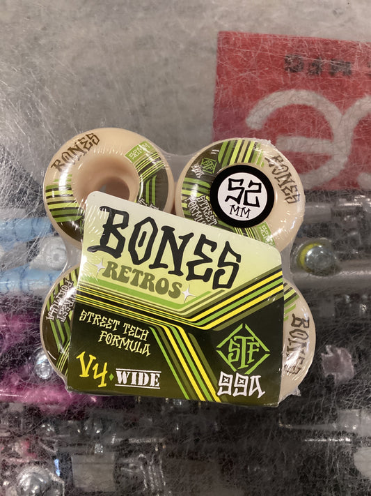 Bones Retro V4 52mm