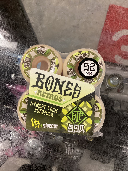 Bones Retros V5 52mm
