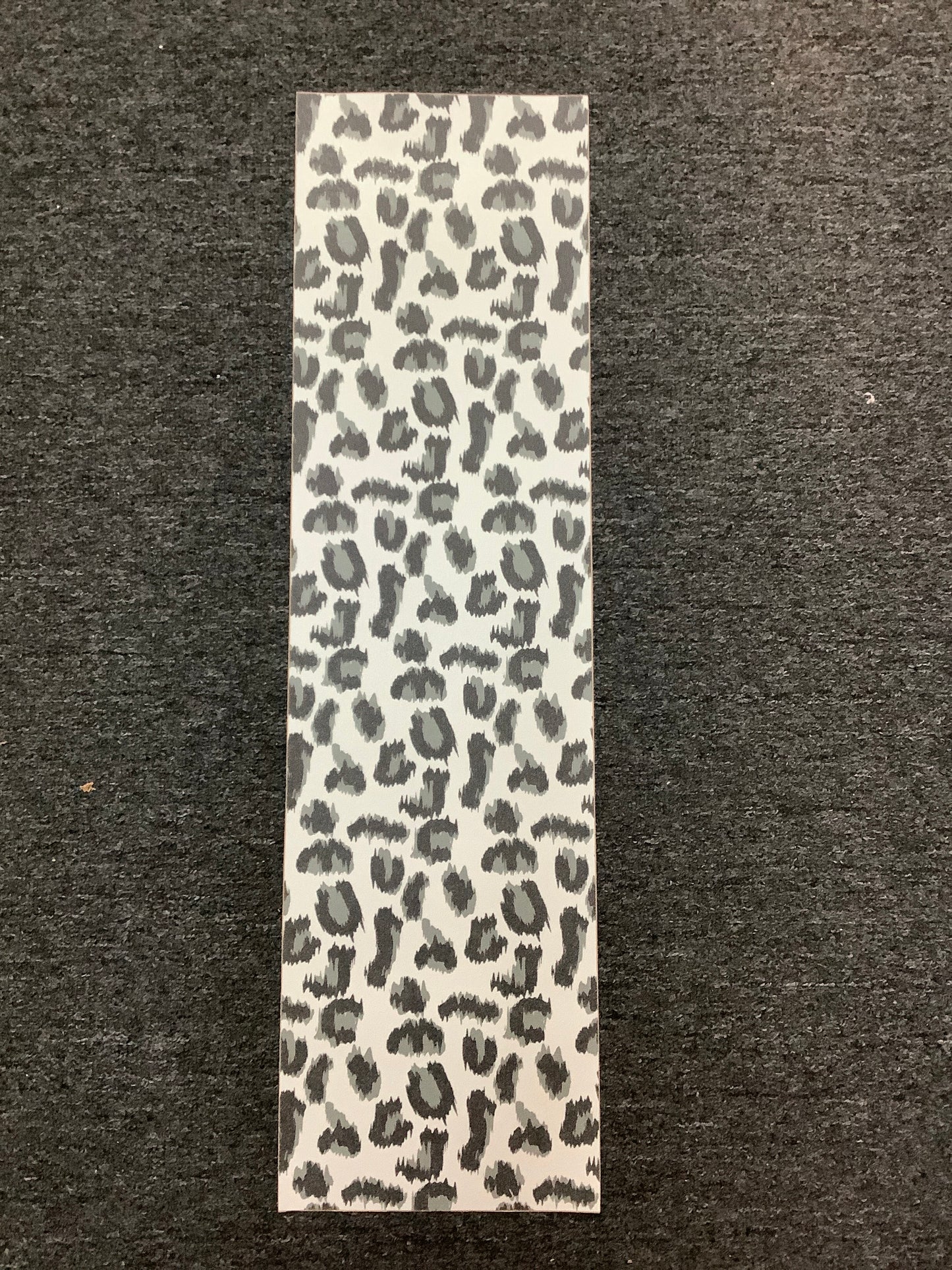 Grip Tape 9 x 33 Cheeta Print Black Diamond