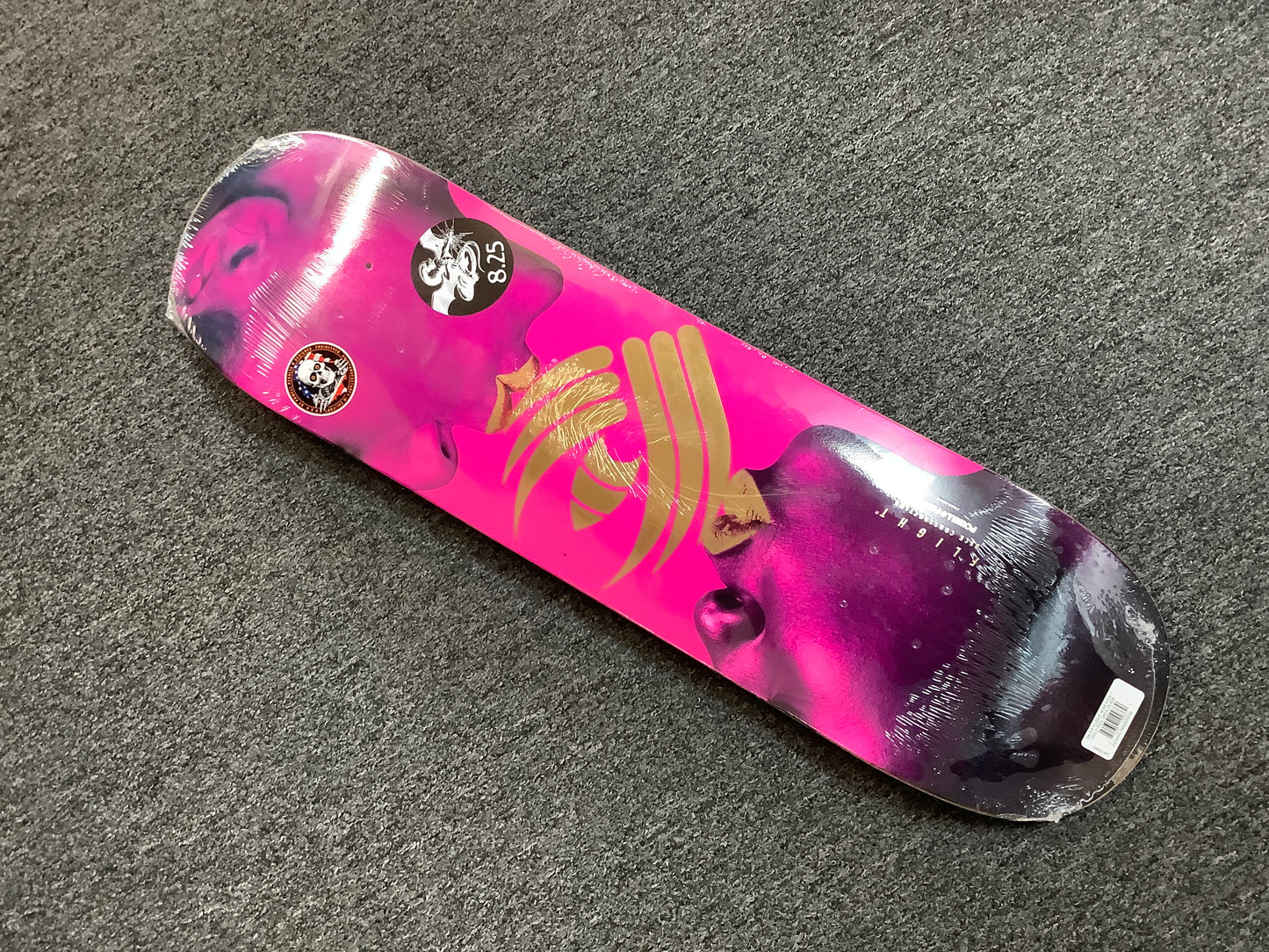Powell Peralta 8.25 flight deck Kiss Pink