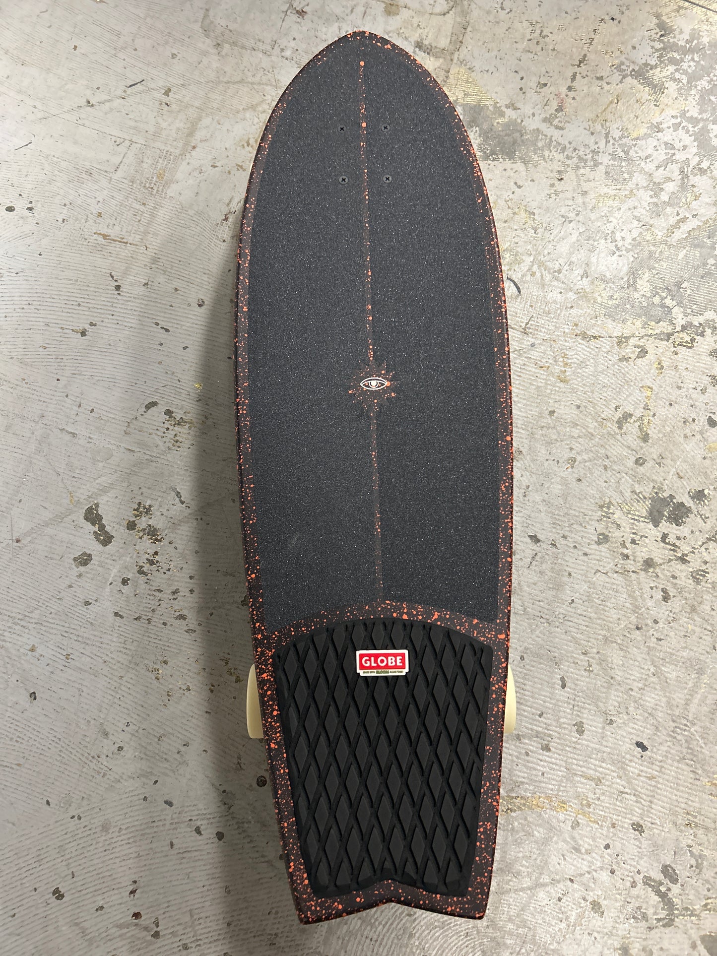 Globe Sun City 2 SurfSkate Astro Red 9” x 30”