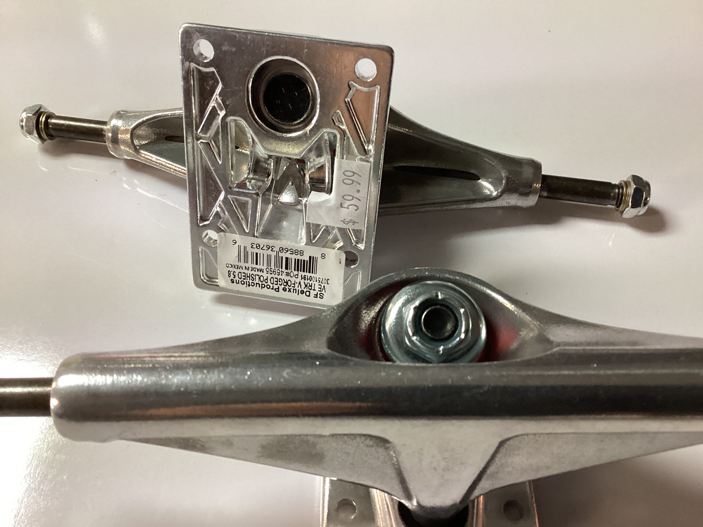 Venture Trucks set of 2 5.8 Hi V-Forged Polished