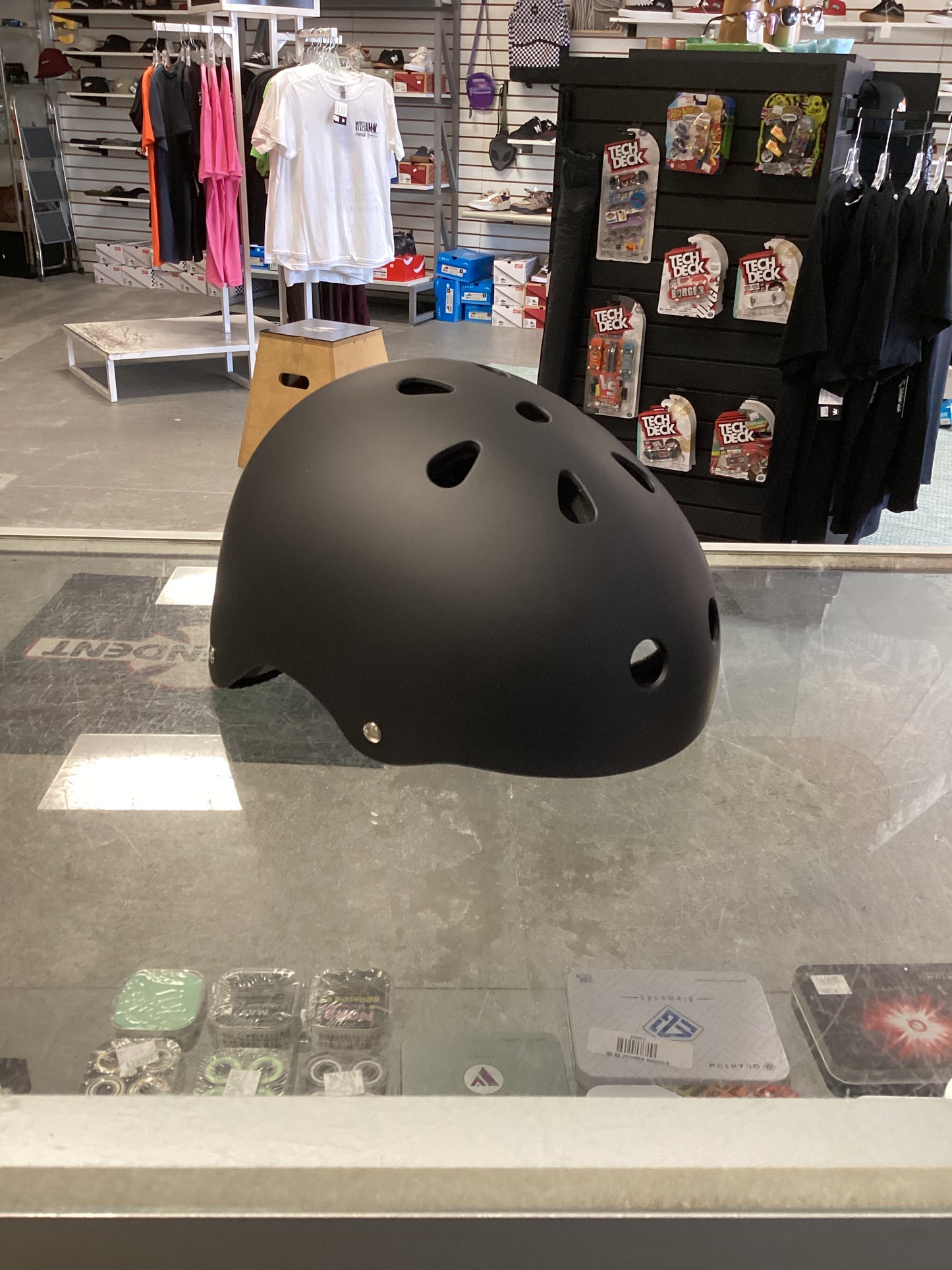 Industrial M helmet Flat Black Medium