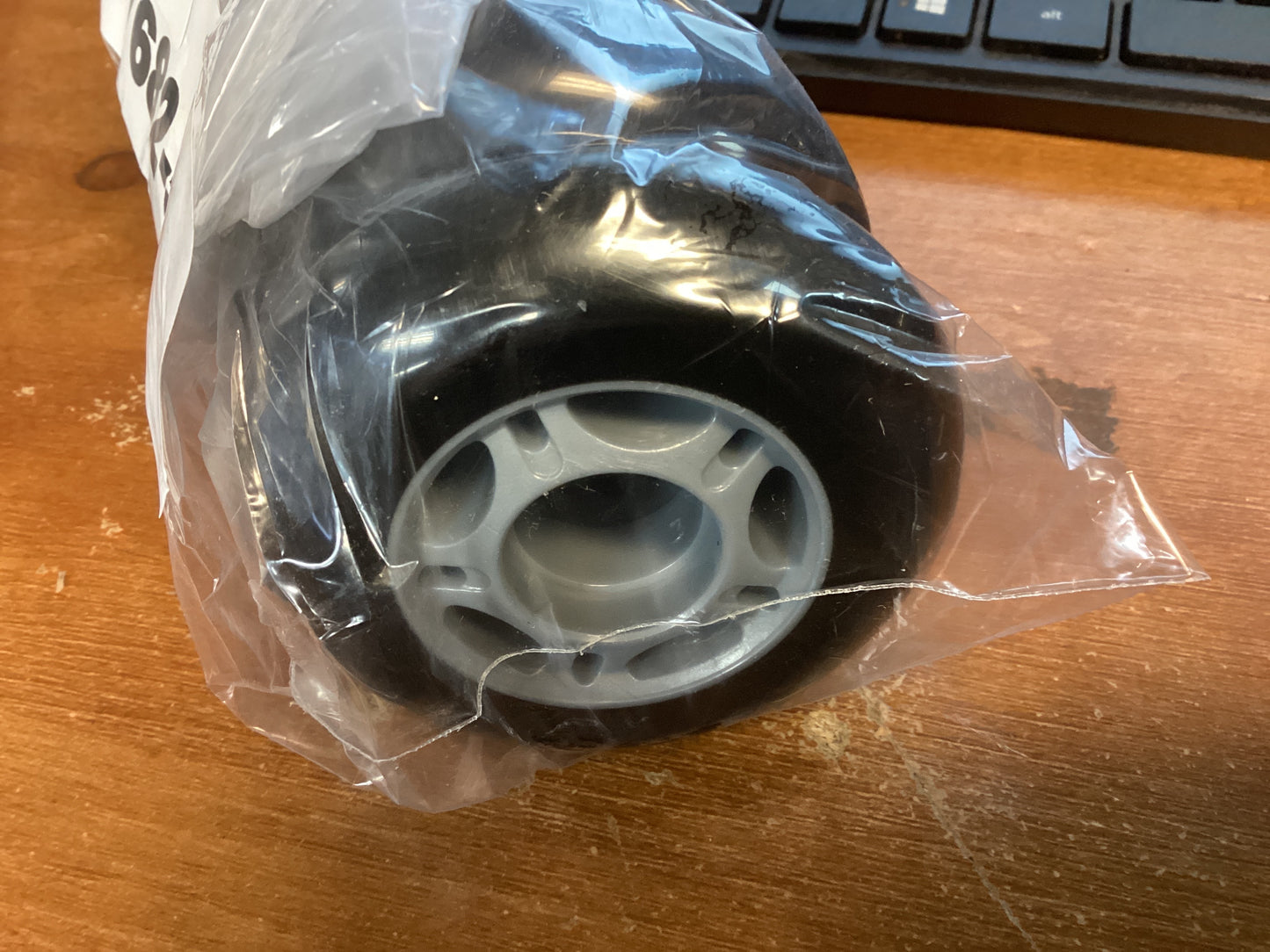 Blank inline wheel set of 8 76mm 82A spider hub