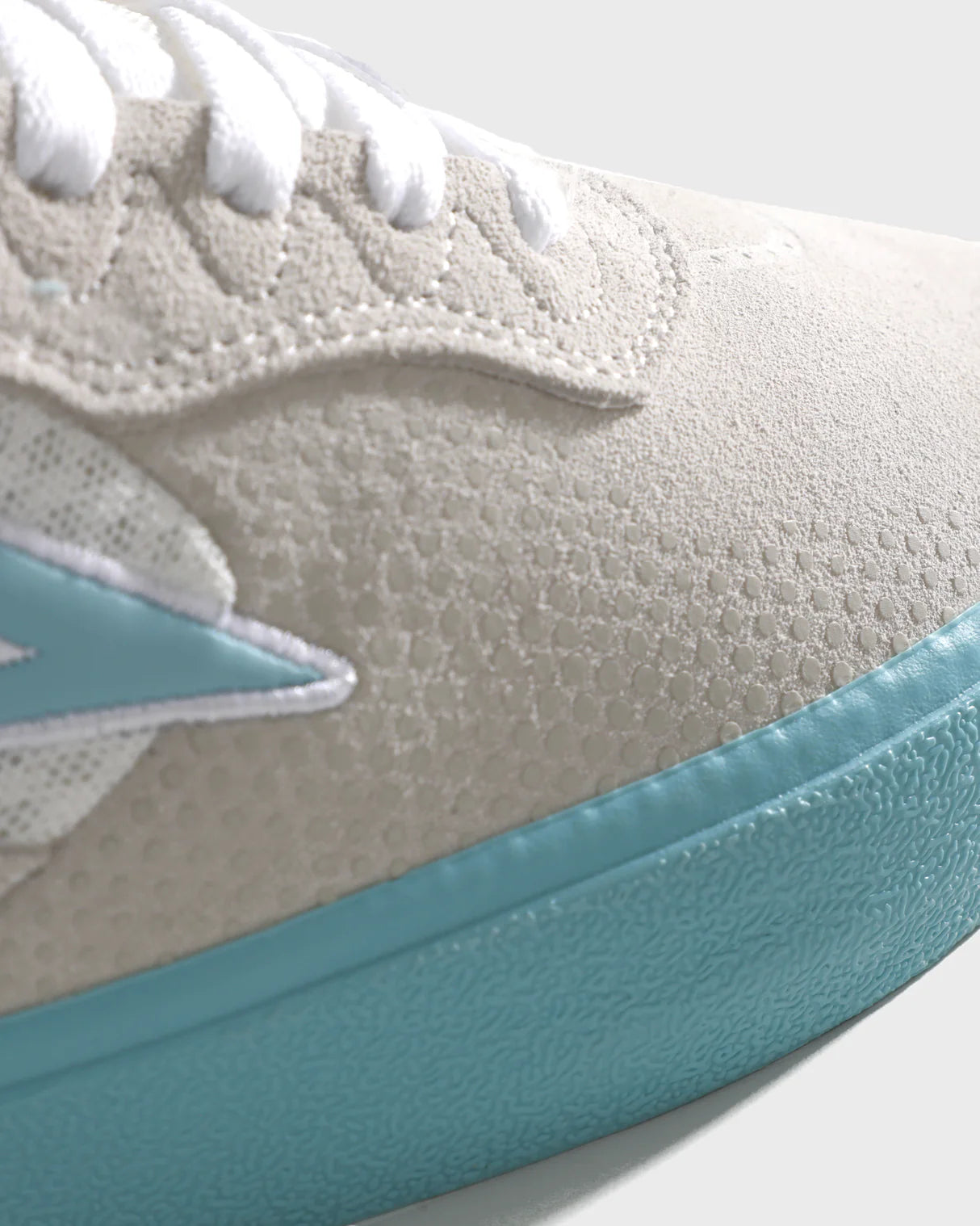 LAKAI Essex - Elite White Suede Aqua