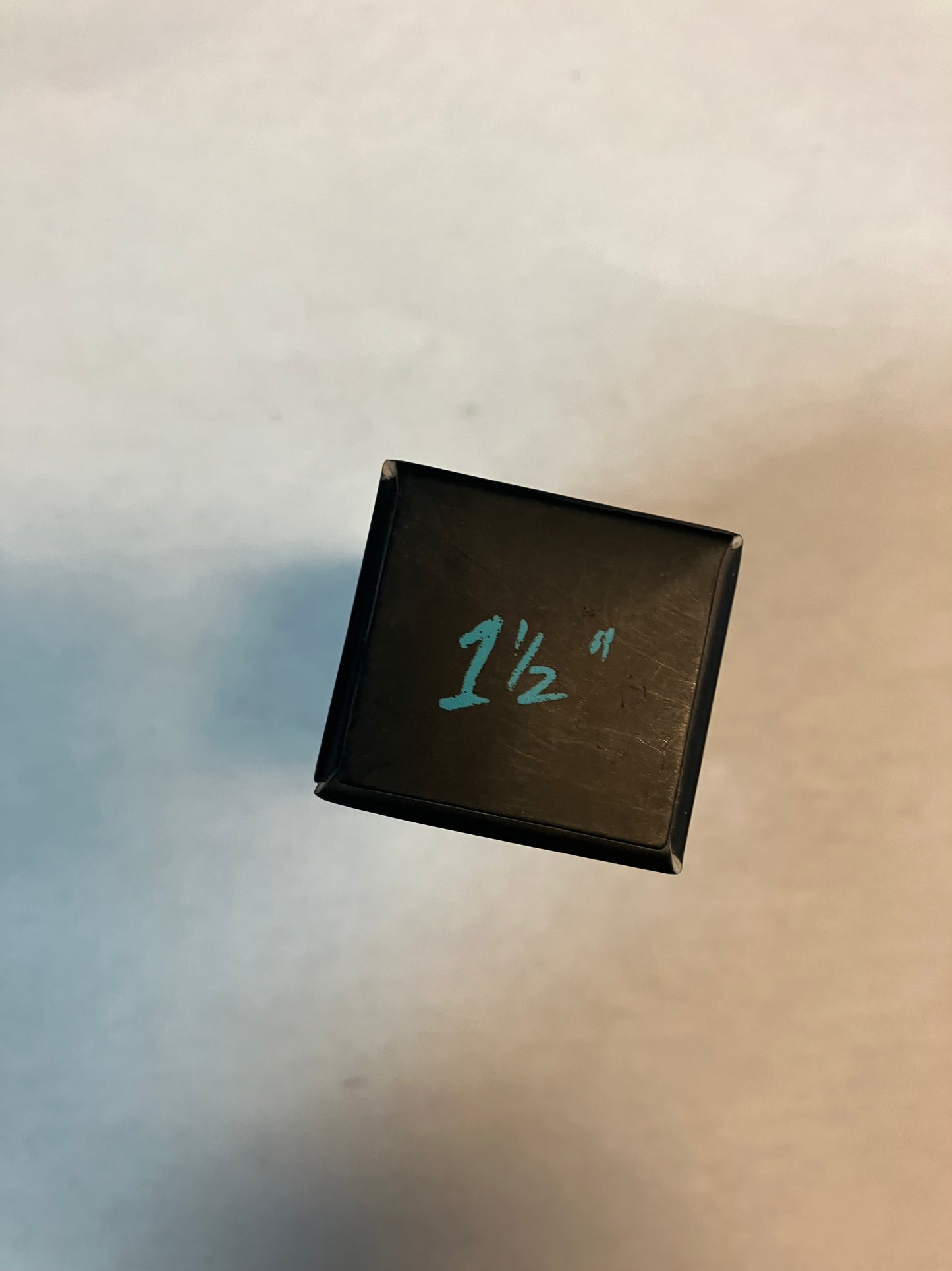 Modus Hardware 1 1/2” Phillips 2 Blue, 6 Black