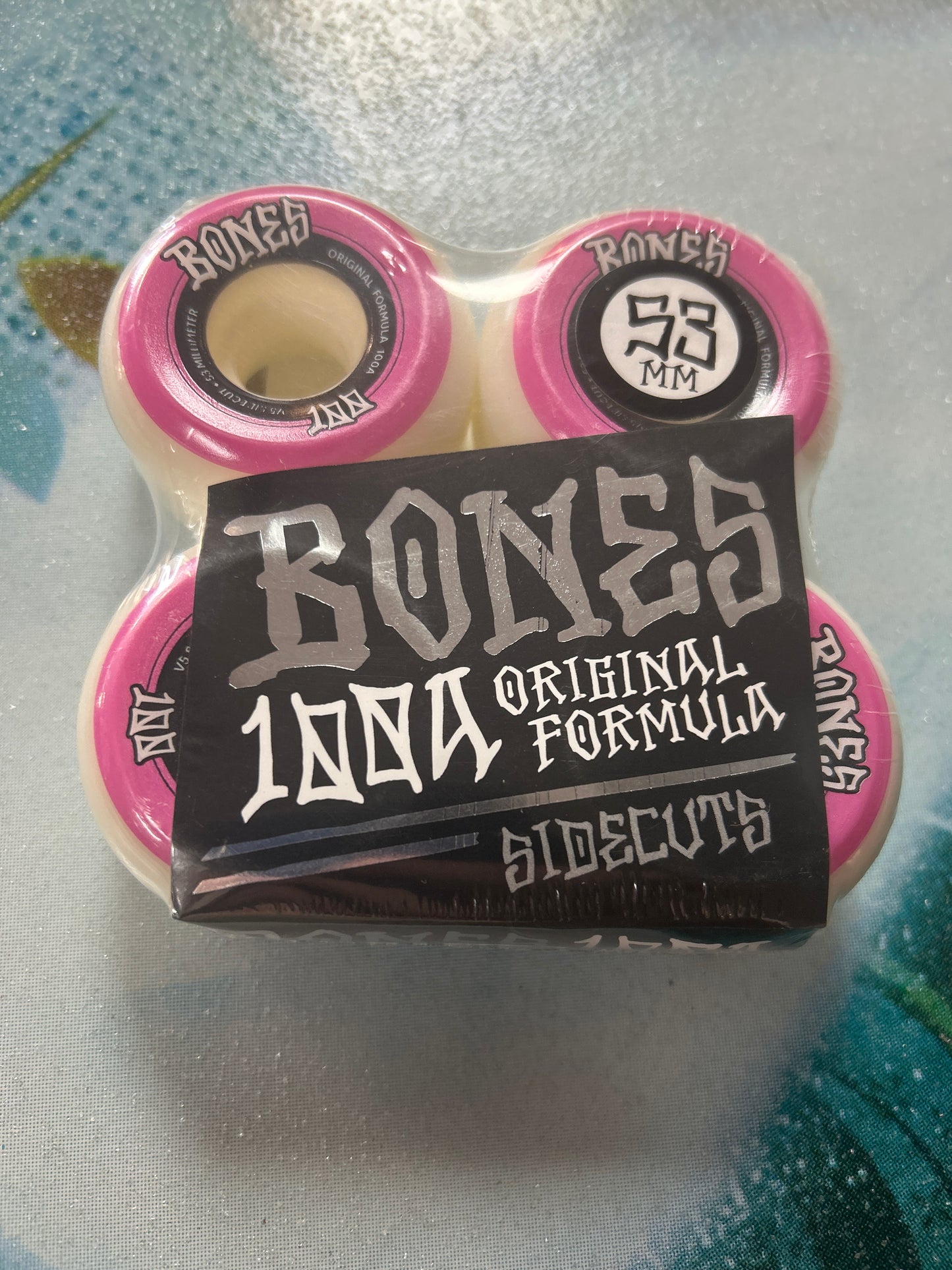 Bones 53mm wheels 100A original formula Sidecuts