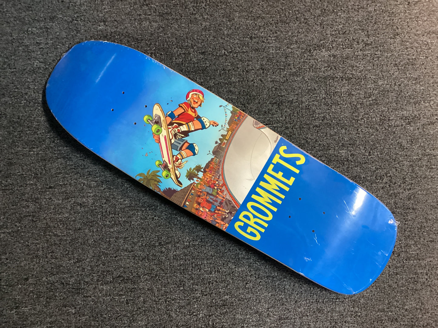 Grommets 9.25”x32” skateboard deck method air