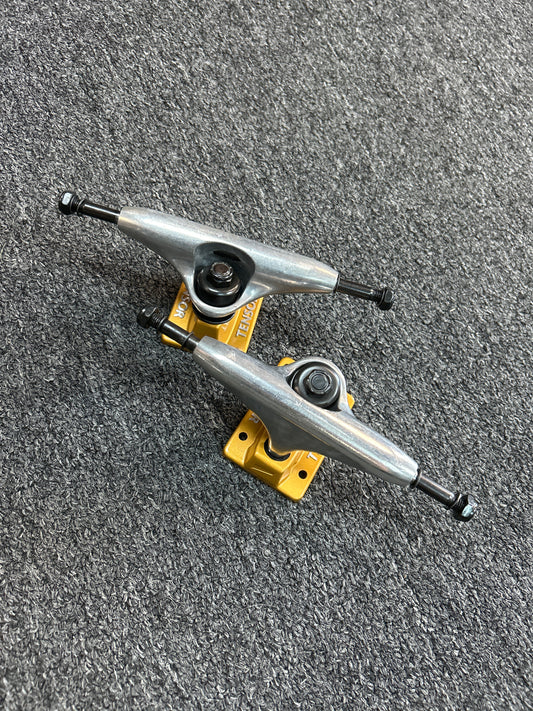 Tensor Alloy 5.0 trucks raw / gold Set