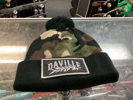 Daville Beanie Camoflauge Pom Pom Leaf Logo Beanie Hat