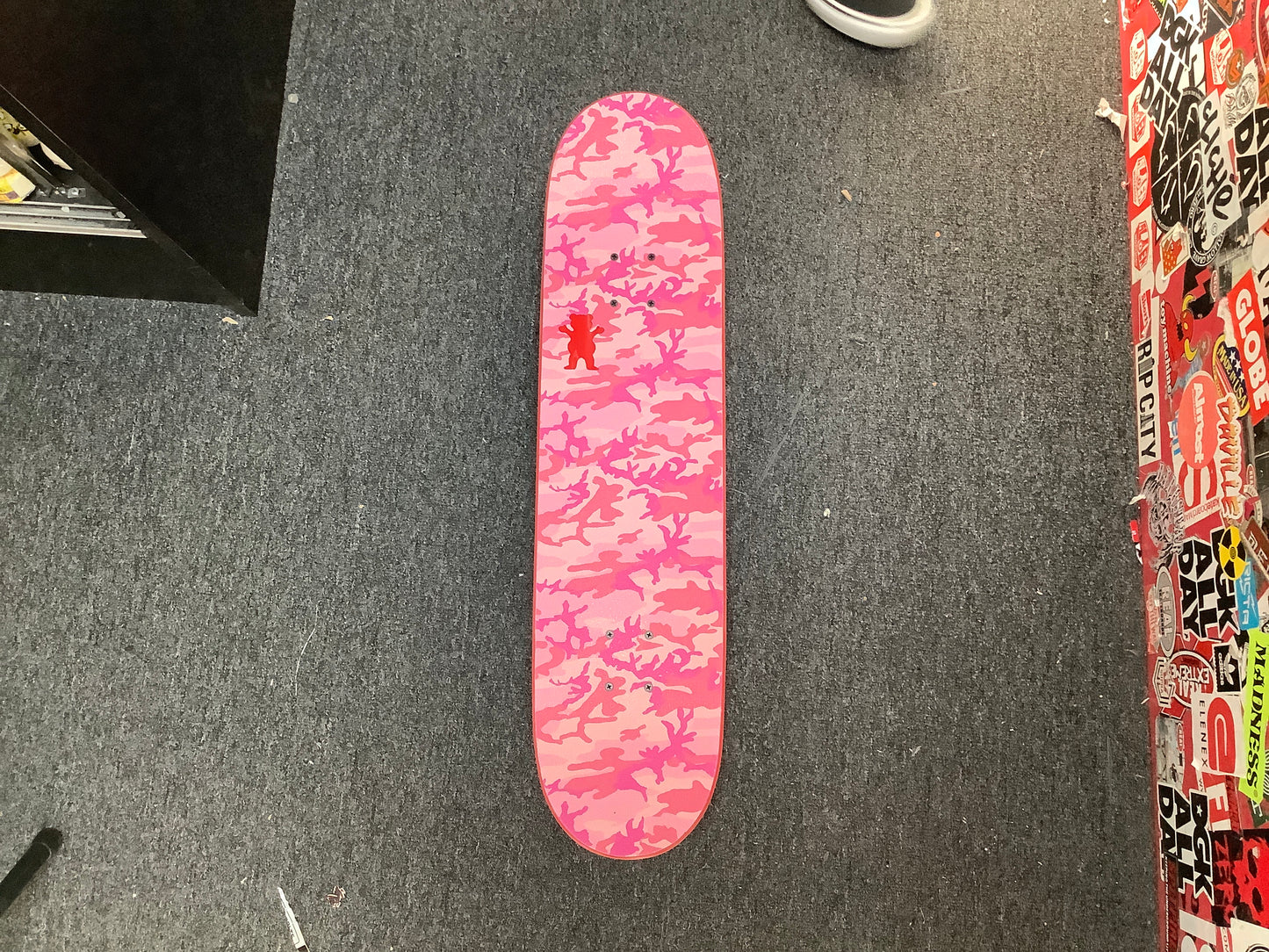 Blank completes 8.125