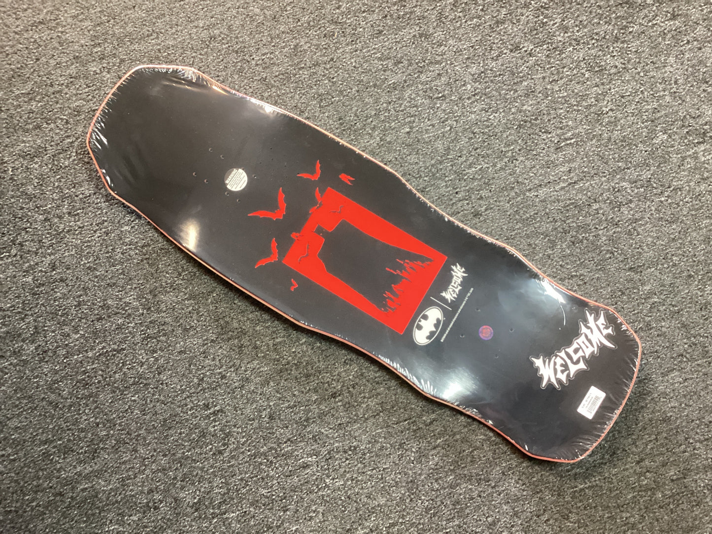Welcome 9.75 deck Talons Batman red stain