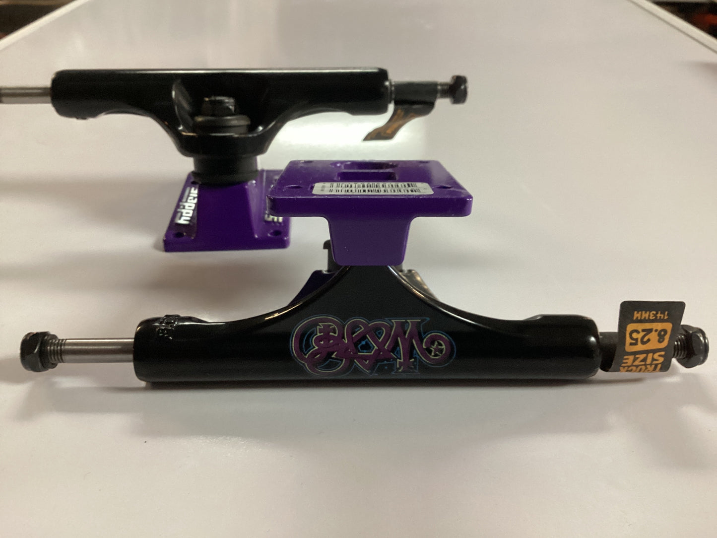 Slappy ST1 CLASSIC HOLLOW 8.25 PRO BAM black / purple skateboard trucks pair