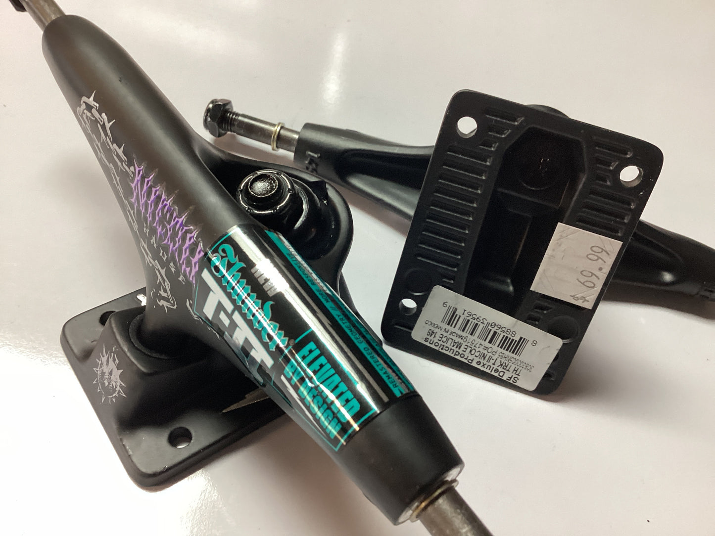 Thunder Trucks HAUSE MALICE T-II 149 Black set of 2