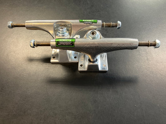 Thunder 147 Hollow Lights Polished II O’Neill Trucks
