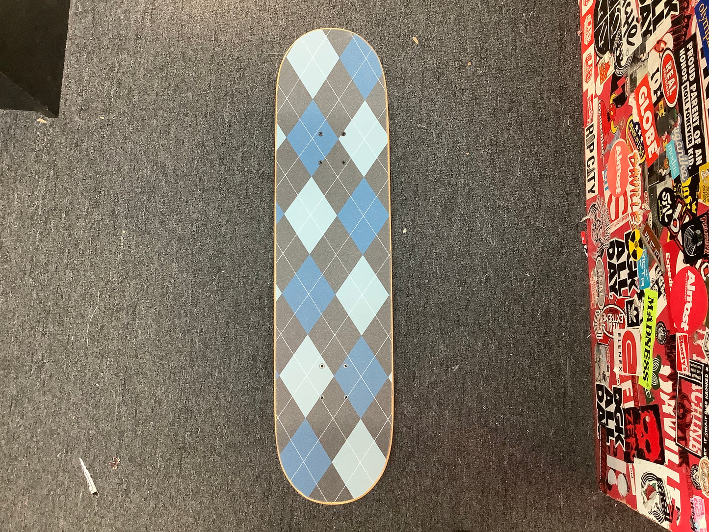 Blank completes 8.125