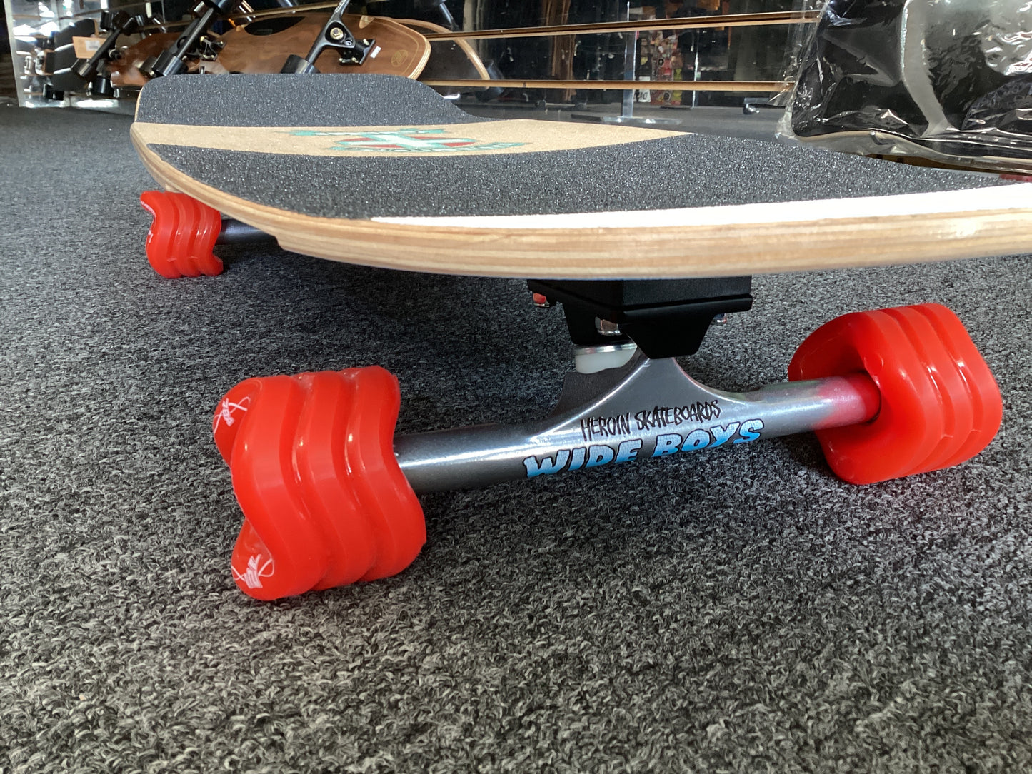 Bulldog Skates complete skateboard LIMITED 8 of 100 EVIL PIG 12” deck / SLAPPY 11” Wideboys Trucks / SHARK 72mm 78a RED WHEELS / ANDALE PRO BEARINGS / SLAPPY BIG BLOCKS riser pads/ ROAM GRIP TAPE
