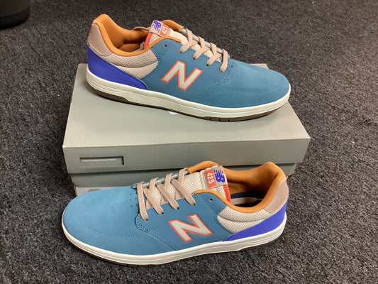 NB 425 Blue skateboard shoes