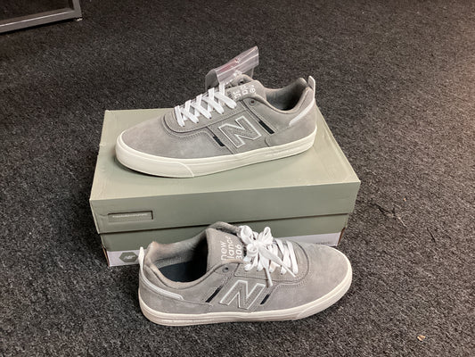NB 306 Gray size 8.5 skateboard shoes
