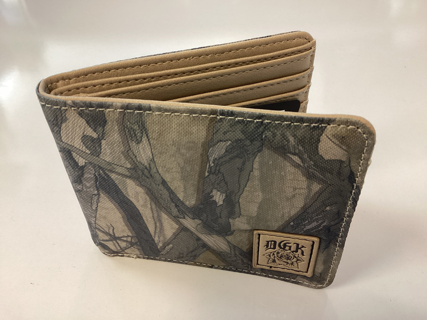 DGK Wallet Trust Tree Camo bi-fold