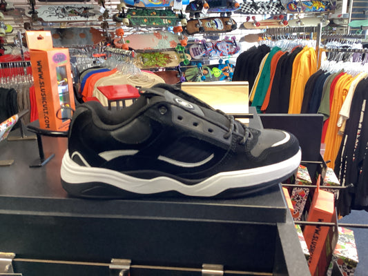ES TJ Roger’s x Sk8 Mafia Quick Strike Shoe