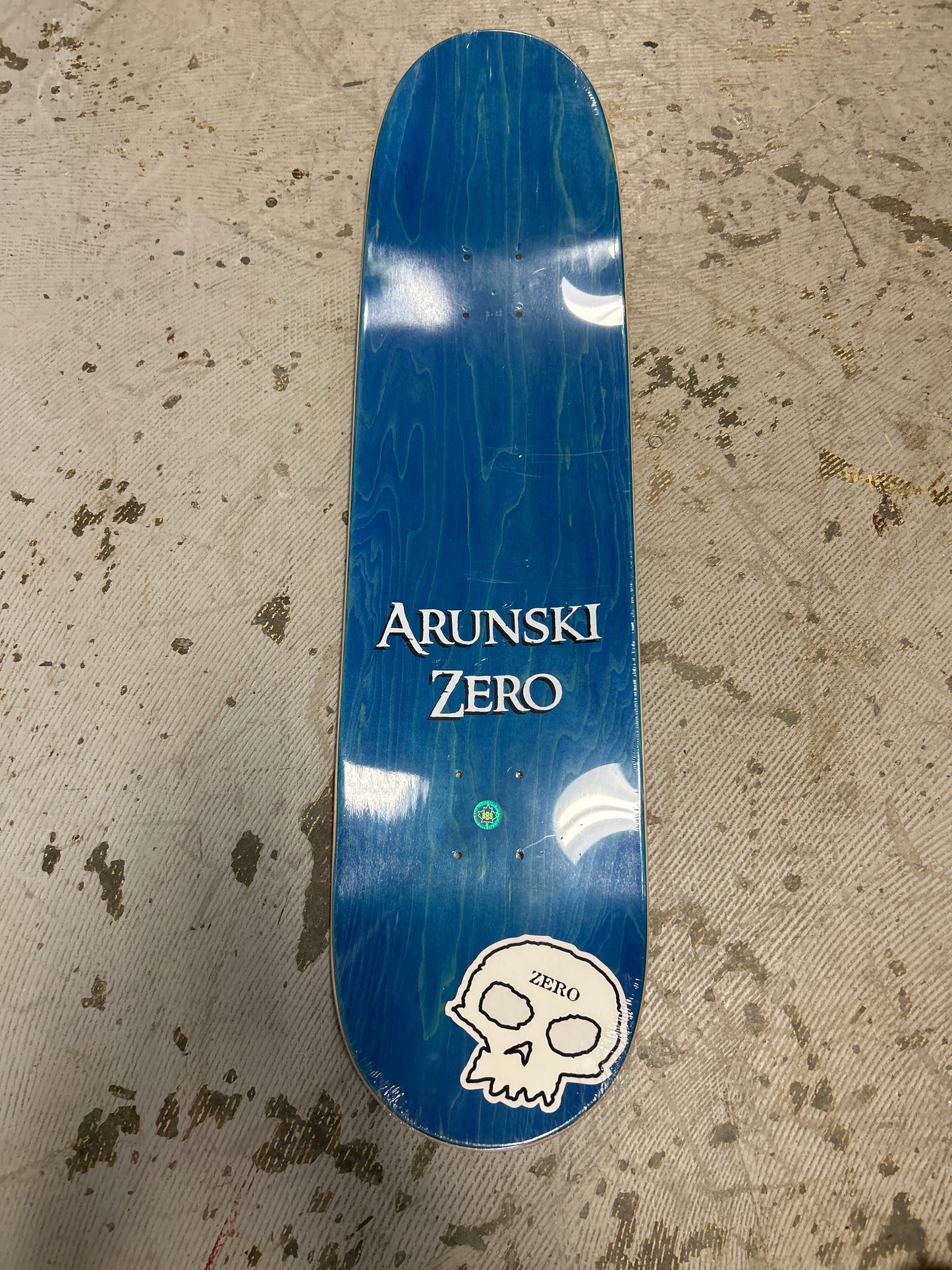 Zero 8.25 deck Arunski dagger neon black