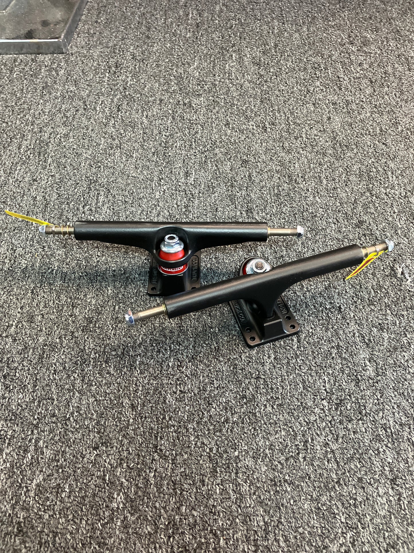 Independent 215 Stage 4 Black Trucks
