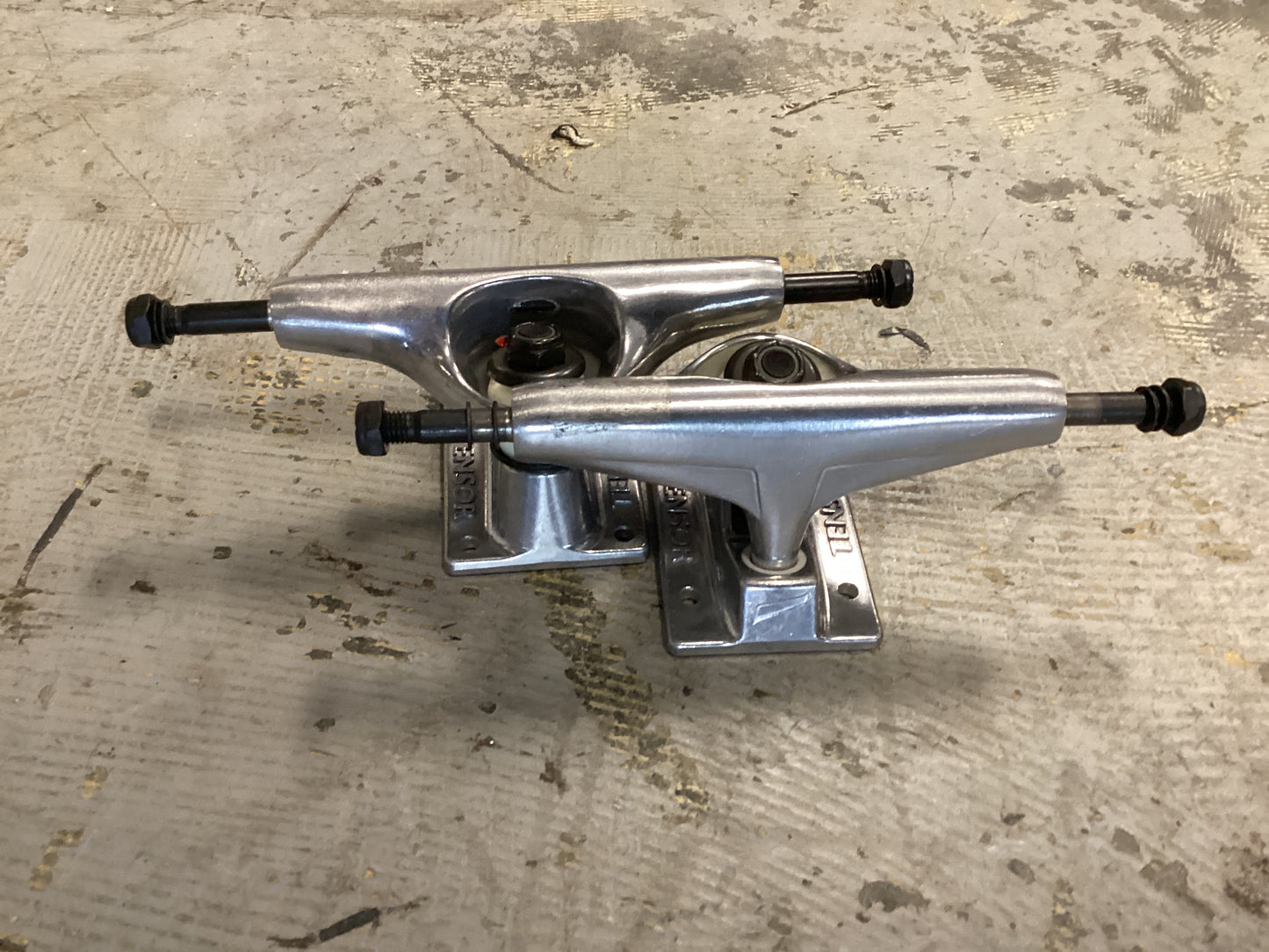 Tensor 5.0 trucks aluminum raw set