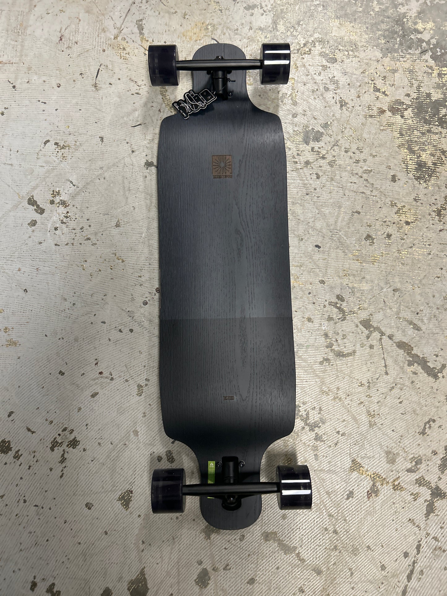 Globe complete longboard skateboard drop down Eames Lounge with bag 10x38 oak/black