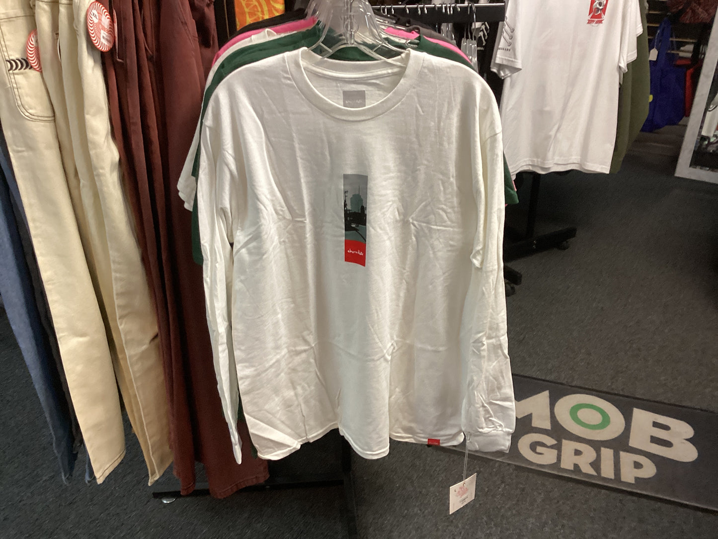 Chocolate long sleeve t-shirt 30th Landscape white