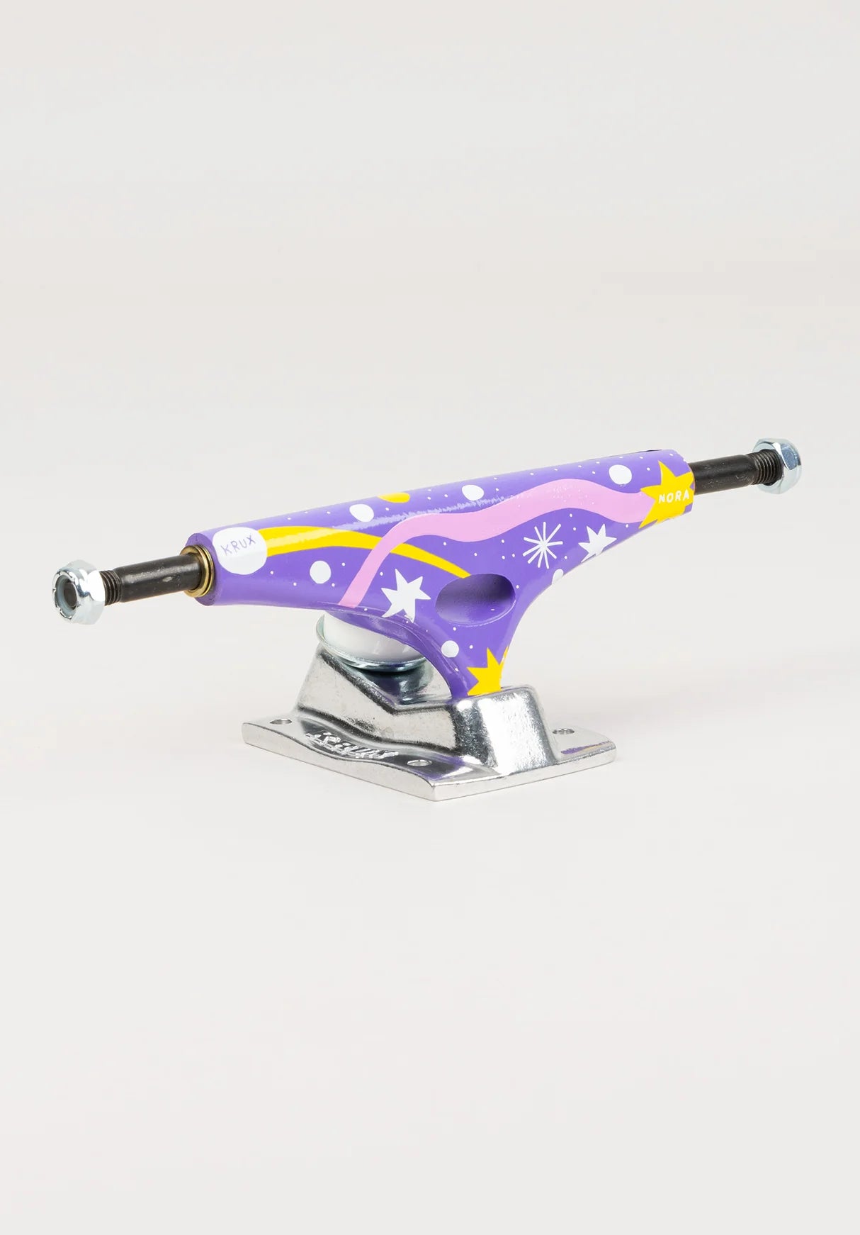 Krux K5 Pro Nora Vasconcellos Dreams Trucks 8.25