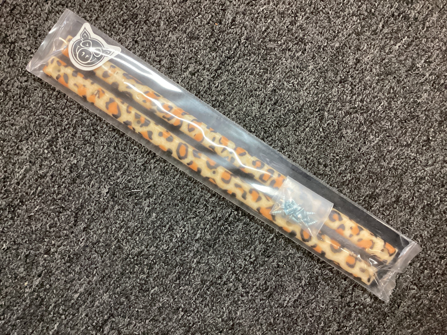 Pig Rails Leopard