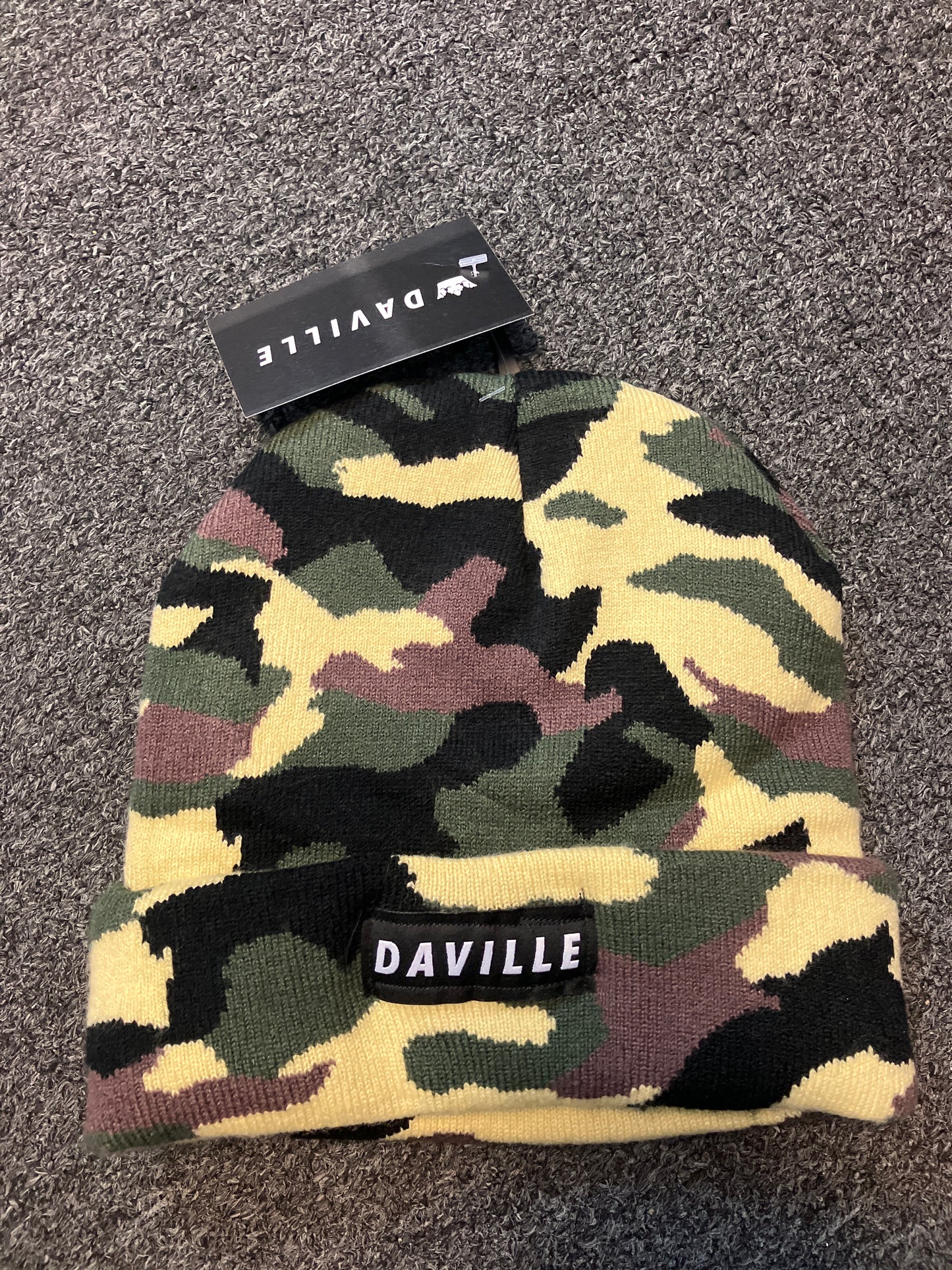 Daville Beanie