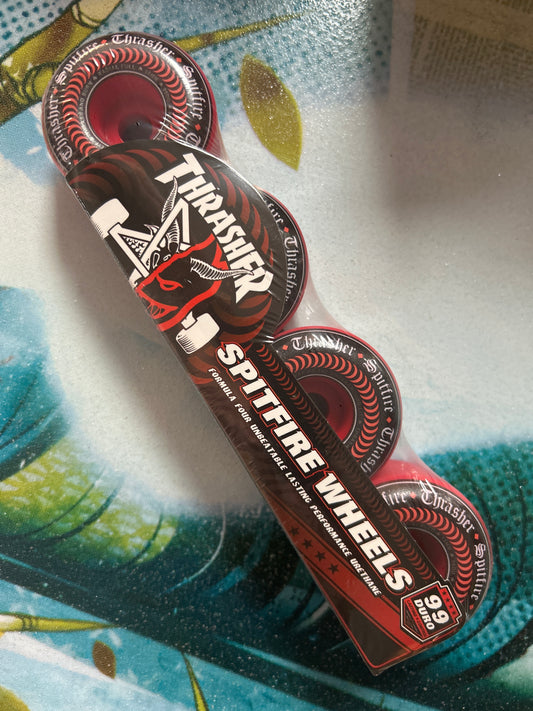 Spitfire 58mm F4 wheels X Thrasher Oath full Radial RED