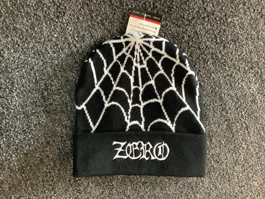 Zero beanie spider web black white hat