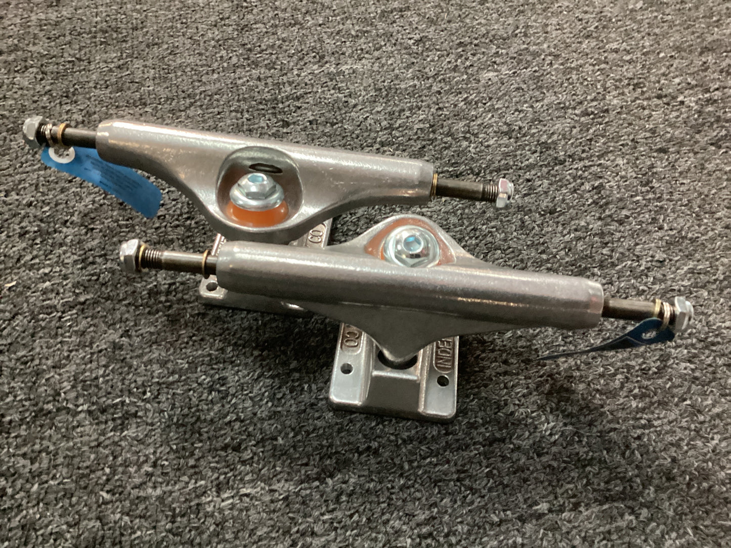 Independent 144 truck set Mid inverted kingpin