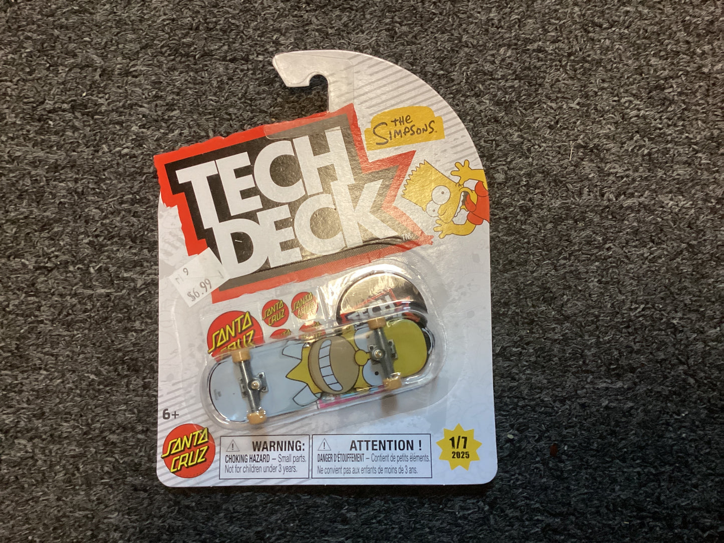 Tech Deck Santa Cruz The Simpsons Homer shaped fingerboard