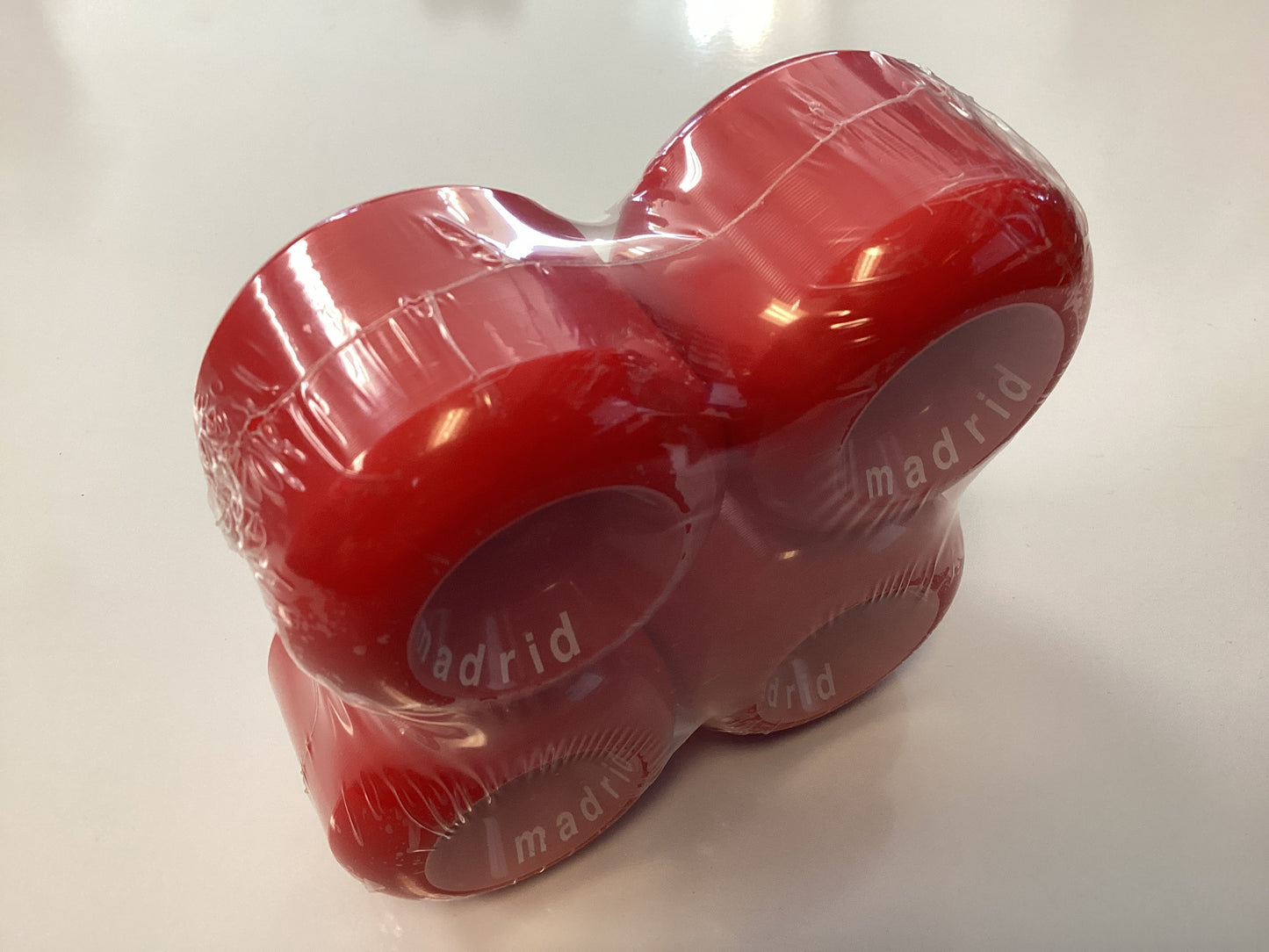 Madrid Skateboard Wheels FLY RED 60mm 90A