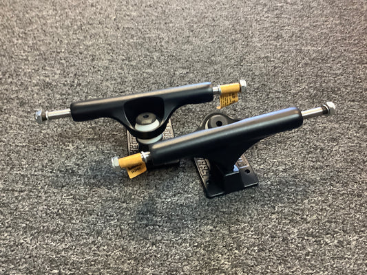 Slappy 8.25 ST1 Trucks Inverted Hollow Ultra Low Matte Black