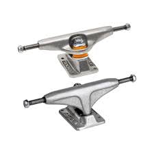 Tracker Skateboard Trucks Axis 149mm