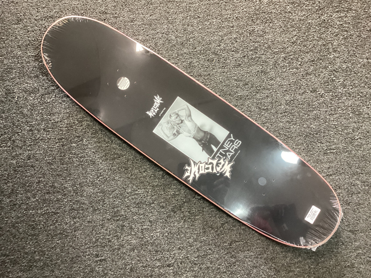 Welcome 8.8 deck Britney Snake black pink foil