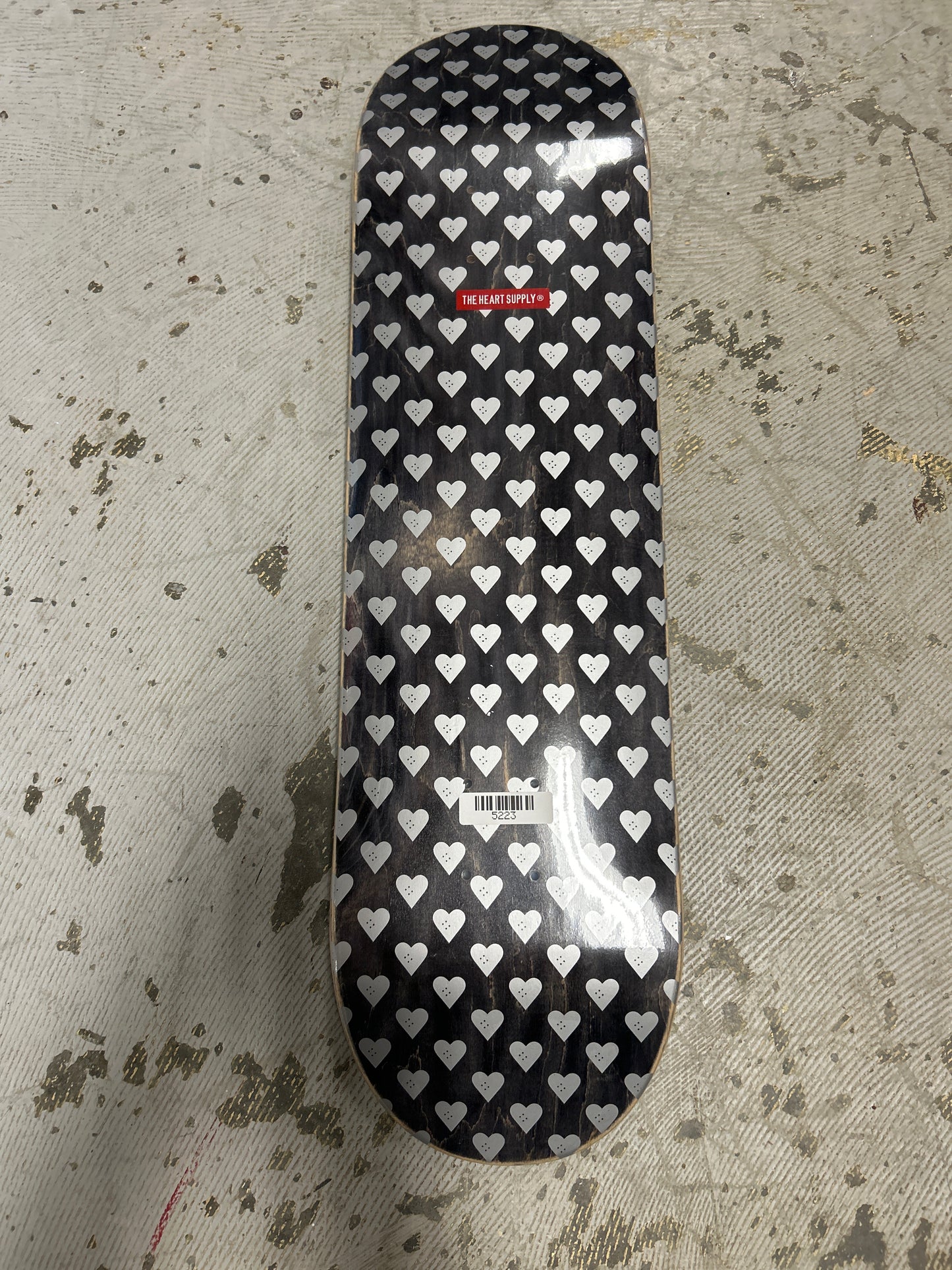 Heart Supply 8.25 deck Sweethearts black white